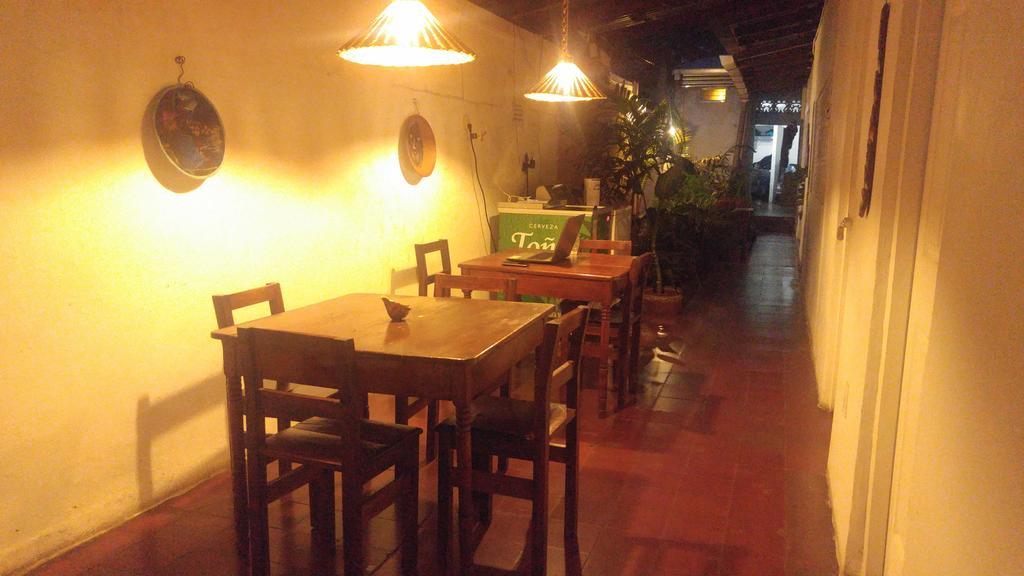 Casa Nica Leon Hostel Dış mekan fotoğraf